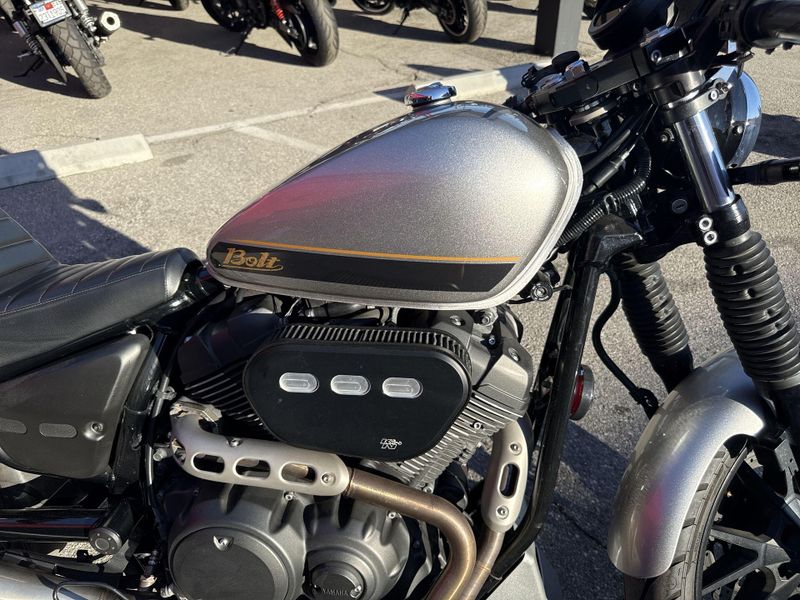 Used 2015 Yamaha BOLT C-SPEC Image 13