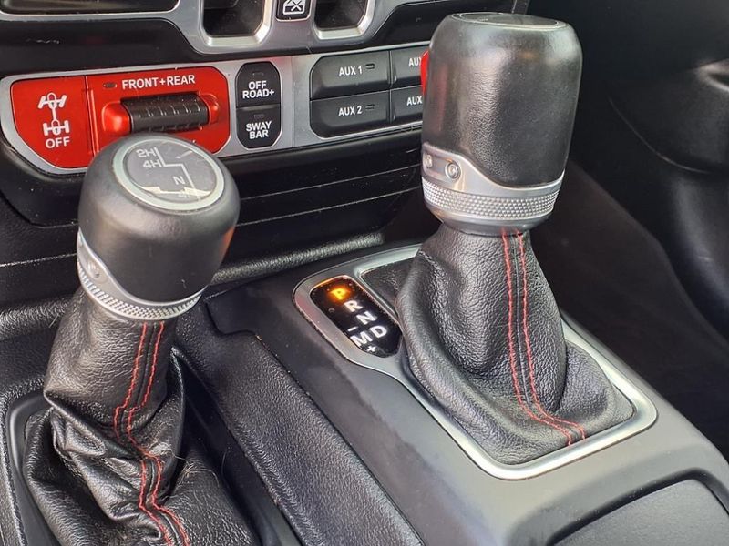 Used 2020 Jeep Gladiator RubiconImage 24