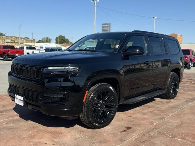 2024 Jeep Wagoneer Carbide 4x4Image 1