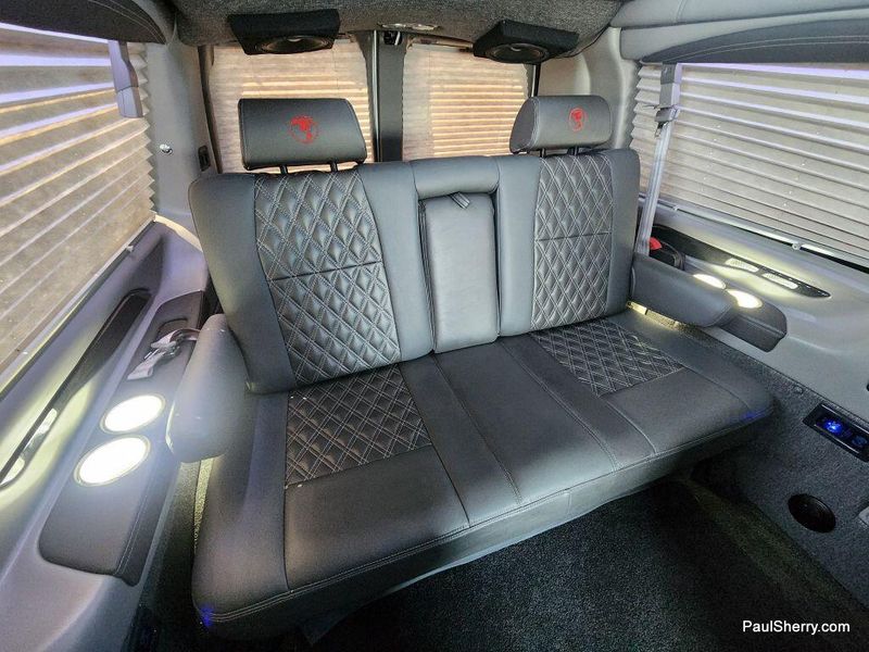 2022 GMC Savana Image 54