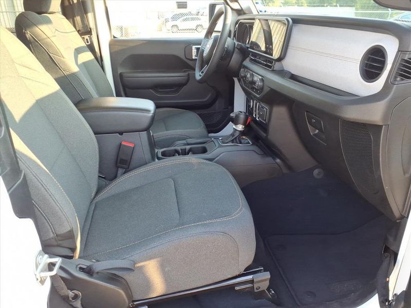 Used 2024 Jeep Wrangler Sport SImage 7