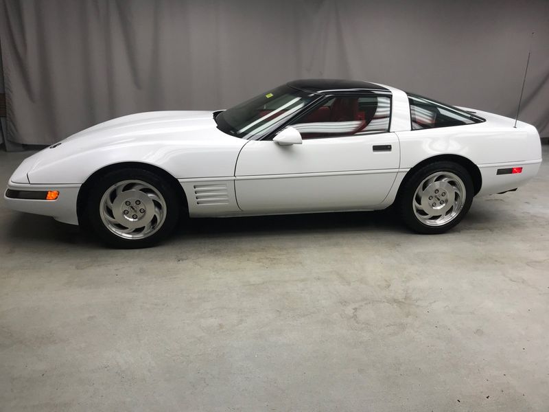 1993 Chevrolet Corvette  Weekley Chrysler Dodge Jeep Co 419-740-1451 weekleychryslerdodgejeep.com 