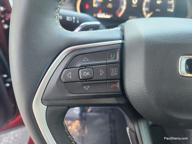 Used 2023 Jeep Grand Cherokee Altitude X
