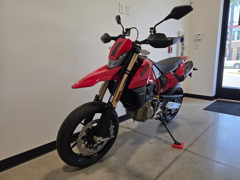New 2025 Ducati Hypermotard 698 Mono RVE 