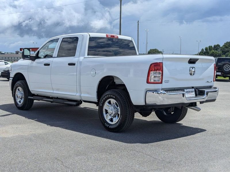 2024 RAM 2500 Tradesman Crew Cab 4x4 6