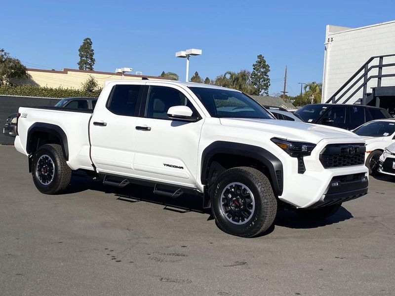 2024 Toyota Tacoma TRD Off RoadImage 2