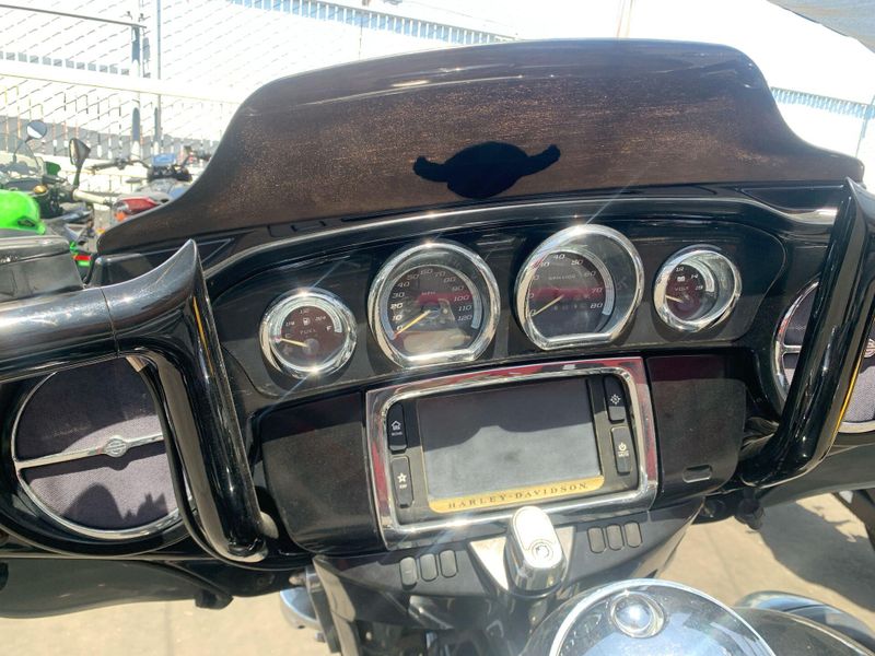Used 2014 Harley-Davidson Electra Glide Ultra Limited Image 23