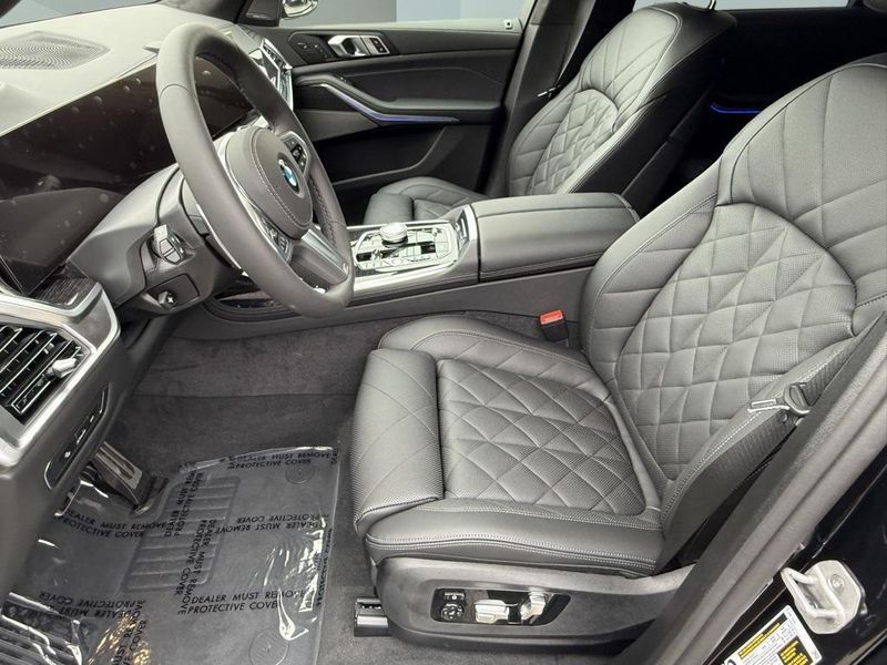2026 BMW X7 xDrive40iImage 19