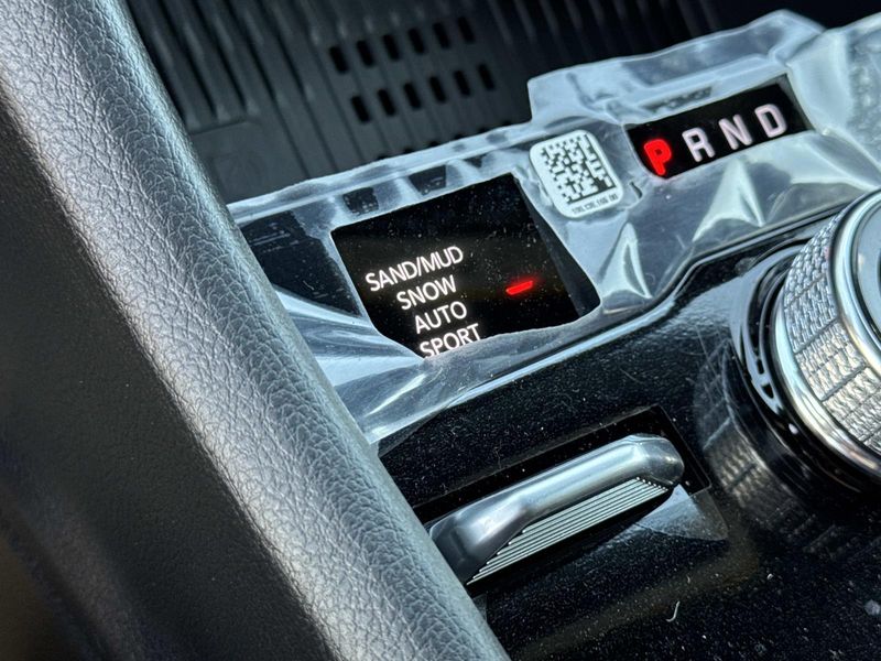 New 2026 Jeep Grand Cherokee Laredo Altitude 4x4