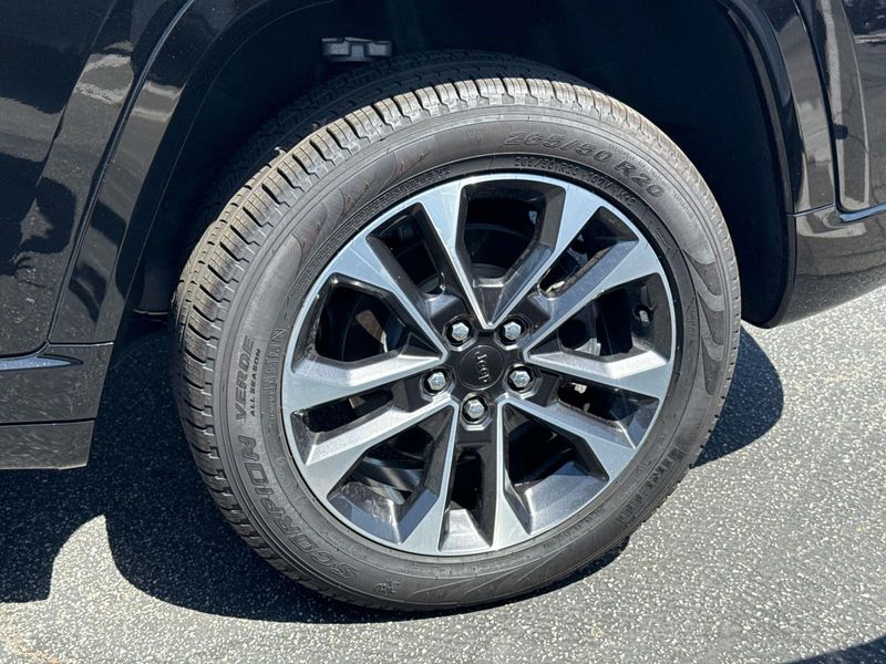 New 2023 Jeep Grand Cherokee Overland 4xe