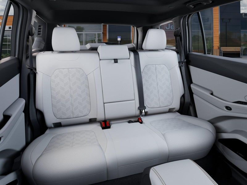 New 2026 Jeep Cherokee Overland 4x4Image 41