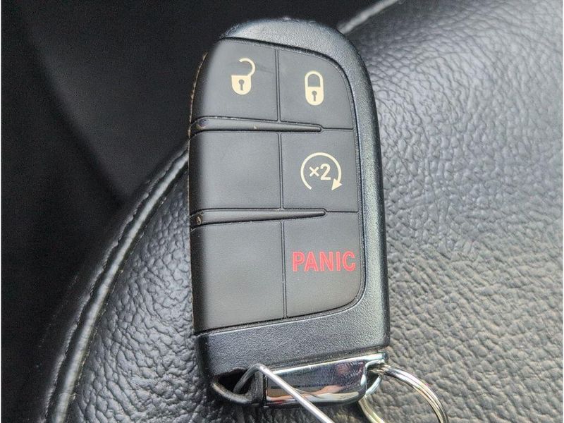 Used 2022 Jeep Compass TrailhawkImage 19