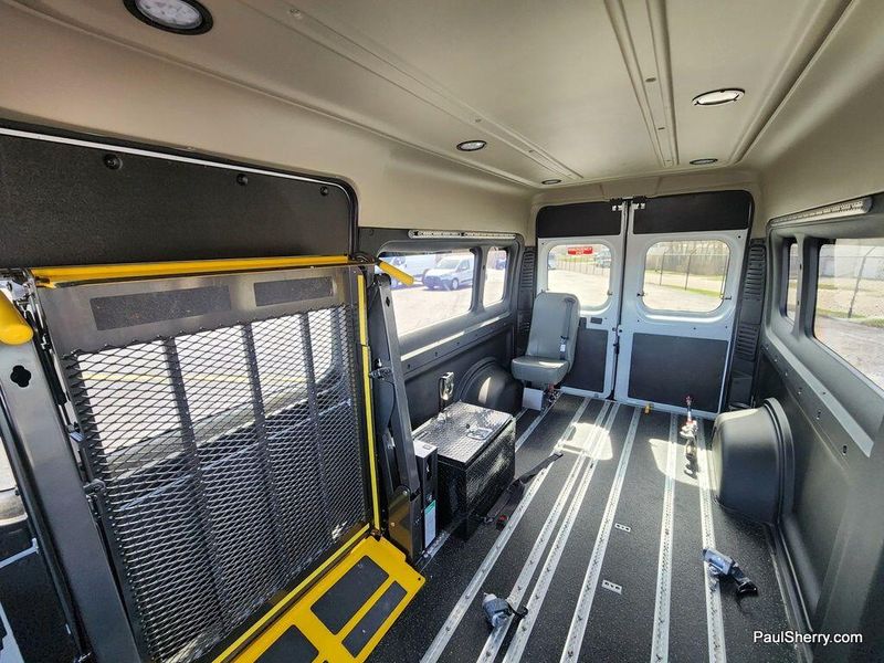 2023 RAM ProMaster 2500 Window Van High RoofImage 27
