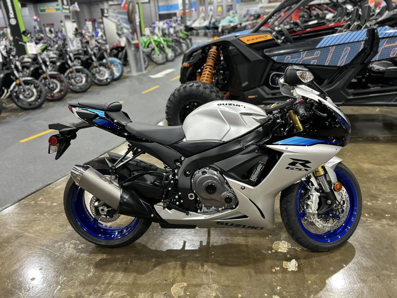 New 2026 Suzuki GSX-R750 Image 6