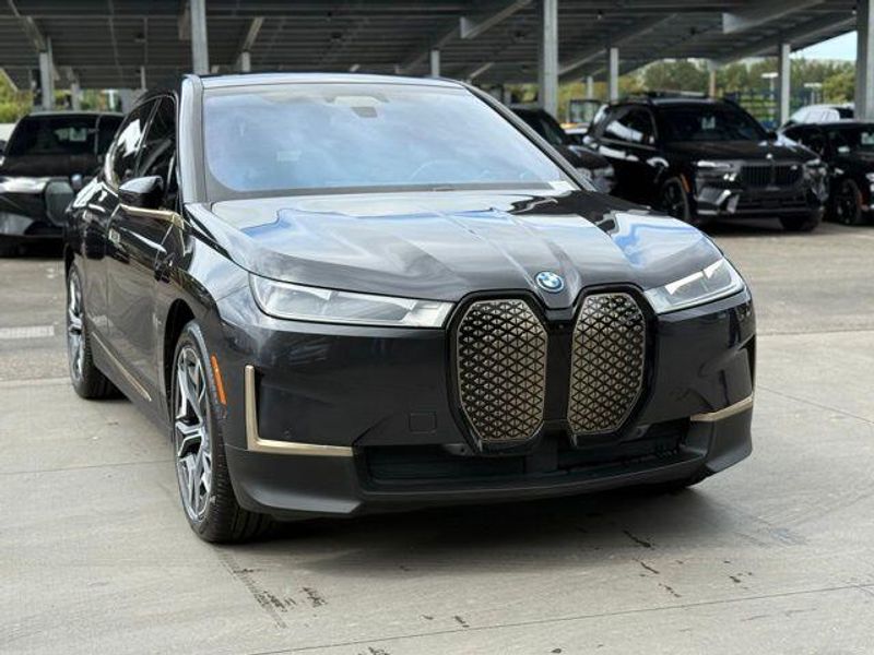 Used 2023 BMW iX xDrive50Image 5