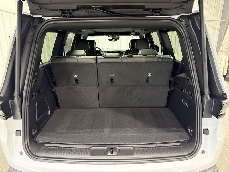 2026 Jeep Grand Wagoneer Limited Reserve 4x4Image 5