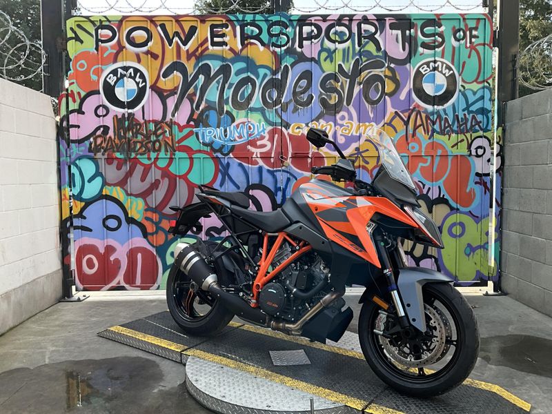 Used 2024 KTM Super Duke 1290 GT Image 3