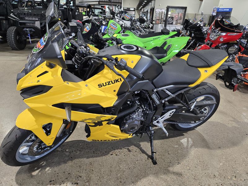 2024 Suzuki GSXS 8R Image 4