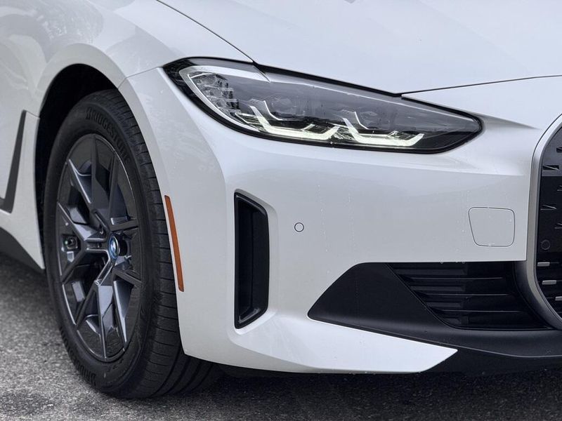 2024 BMW i4 eDrive35Image 11