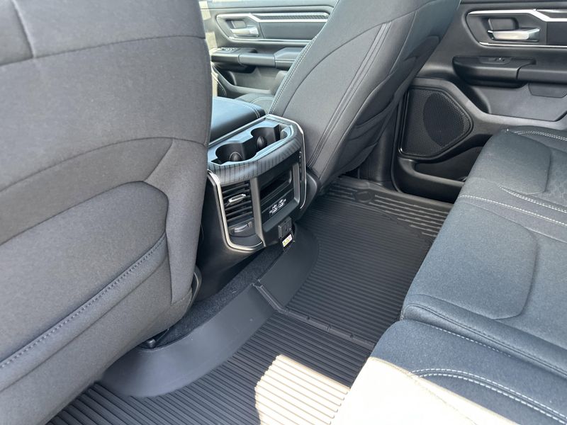 2025 RAM 1500 Big Horn Crew Cab 4x4 5