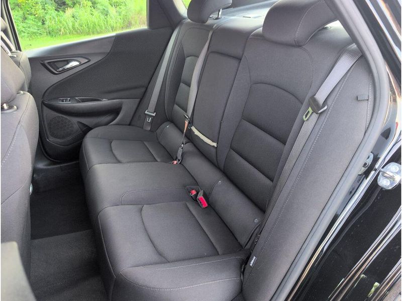 Used 2024 Chevrolet Malibu LTImage 29