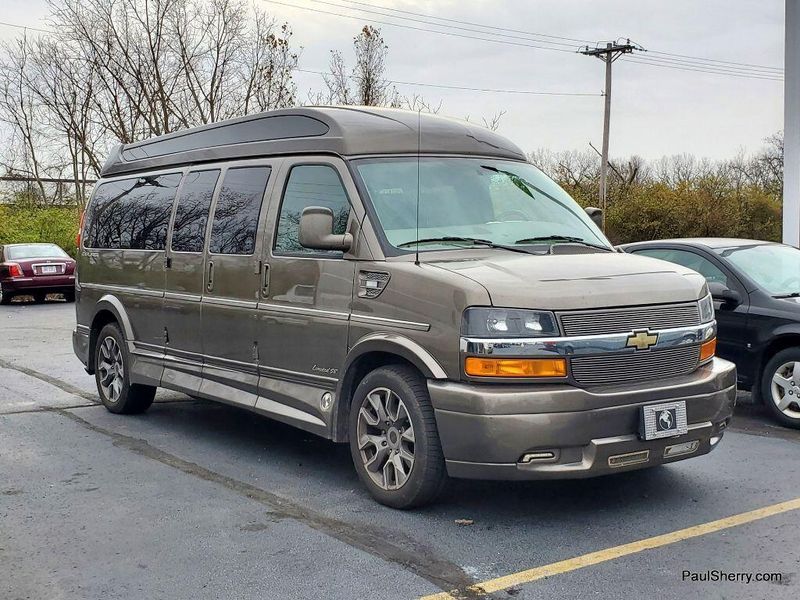 2023 Chevrolet Express Cargo Image 4