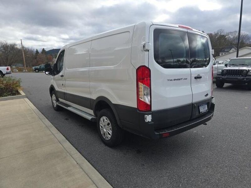 2024 Ford Transit photo 4