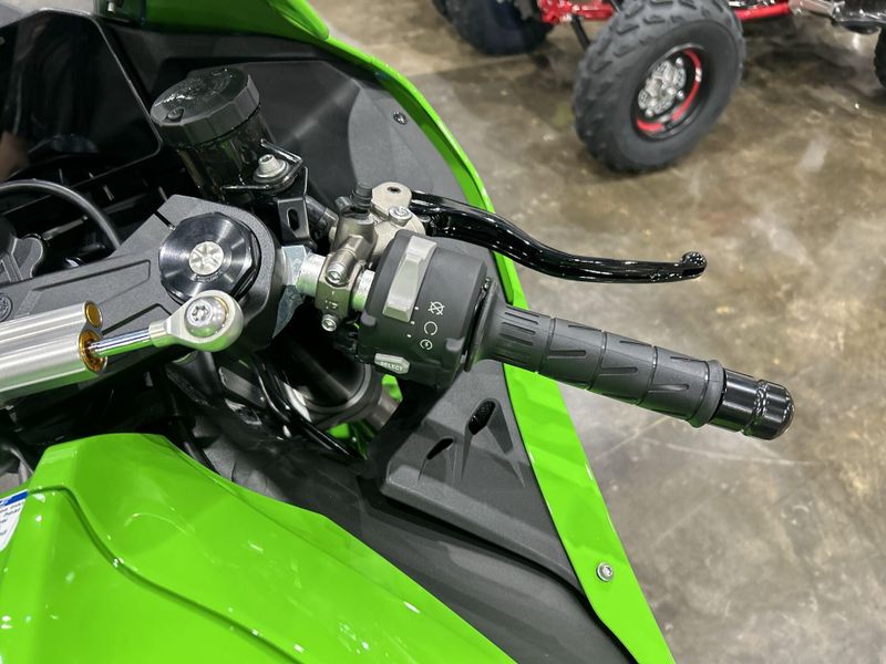 New 2026 Kawasaki NINJA ZX-10R Image 26