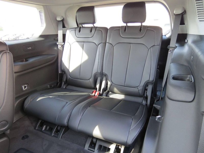 2021 Jeep Grand Cherokee L Limited 4x4 4dr SUVImage 42