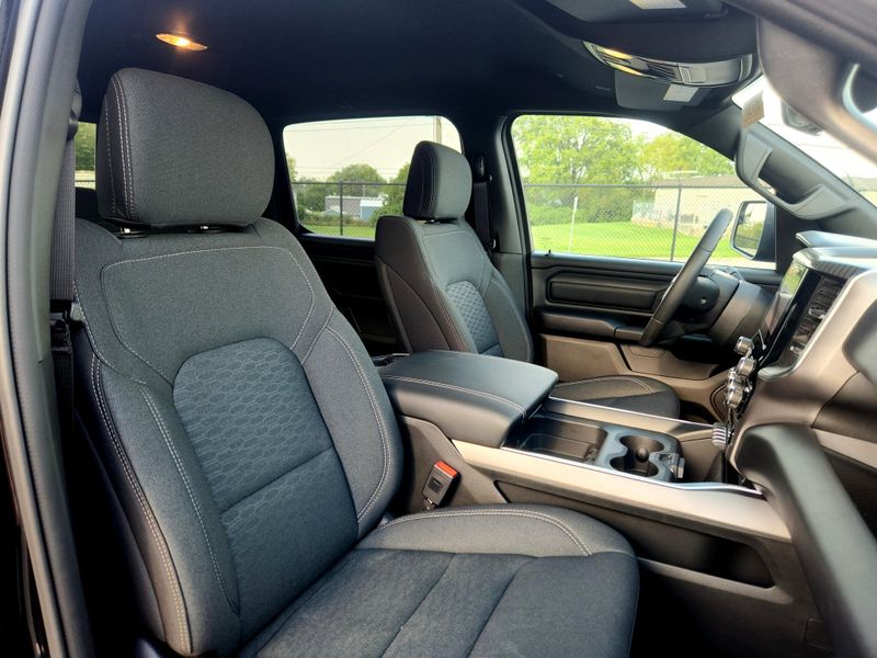 New 2026 RAM 1500 Express Crew Cab 4x4 5'7' Box