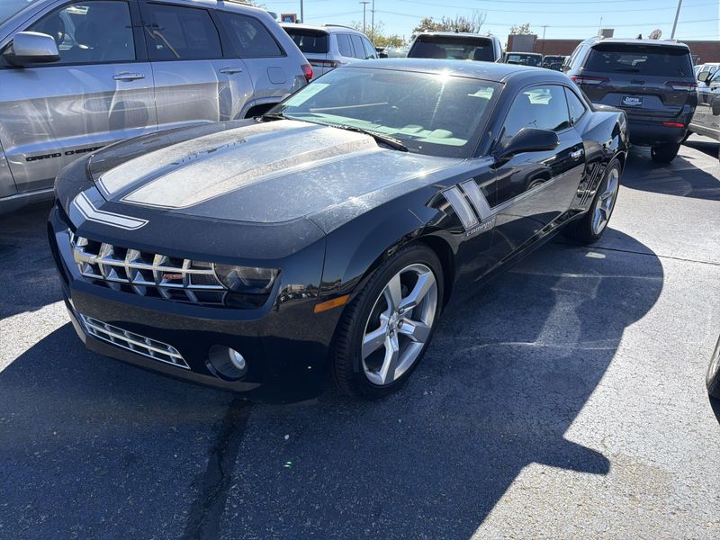 Used 2011 Chevrolet Camaro 2LTImage 1