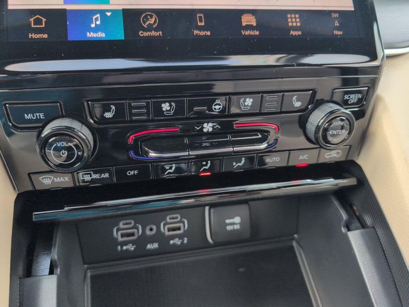 2025 Jeep Grand Cherokee Limited 4x2Image 17