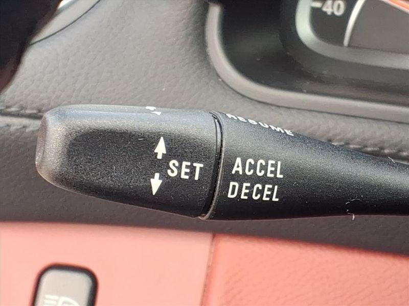 Used 2011 Mercedes-Benz SL 550 550Image 21