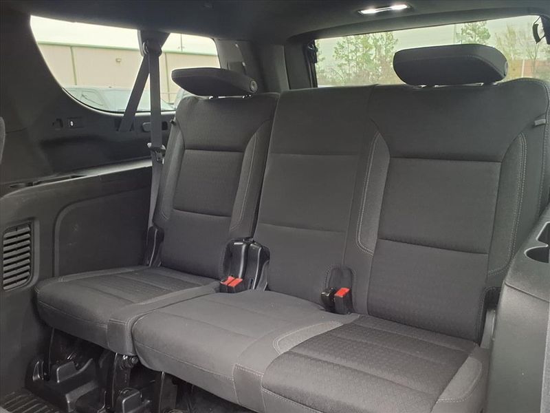 Used 2023 Chevrolet Suburban Commercial FleetImage 13