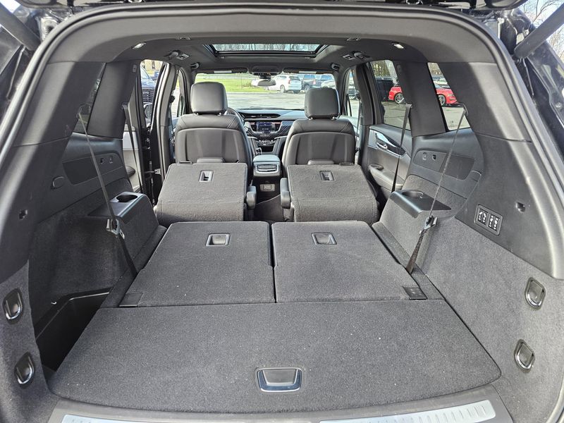 Used 2024 Cadillac XT6 AWD Premium LuxuryImage 12