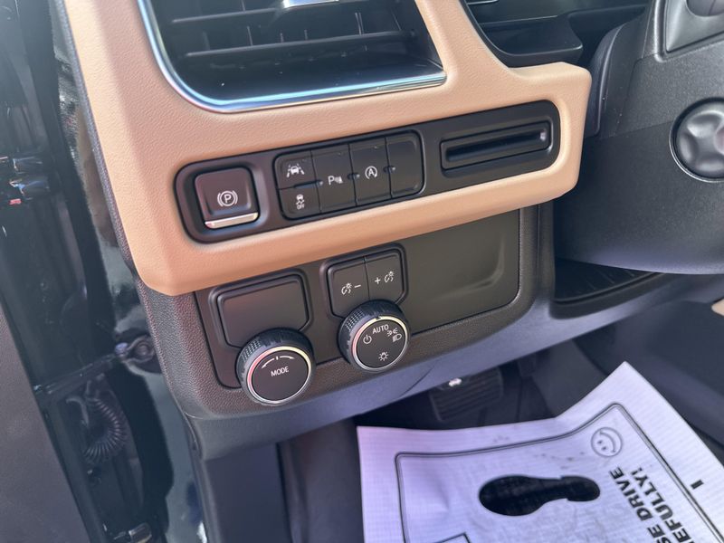 Used 2023 Chevrolet Tahoe PremierImage 41