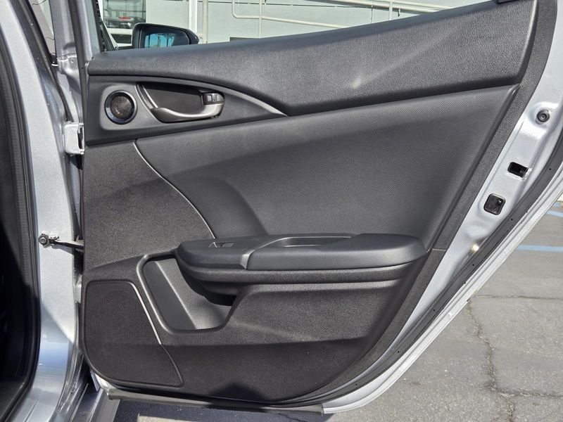 2021 Honda Civic Sport photo 25