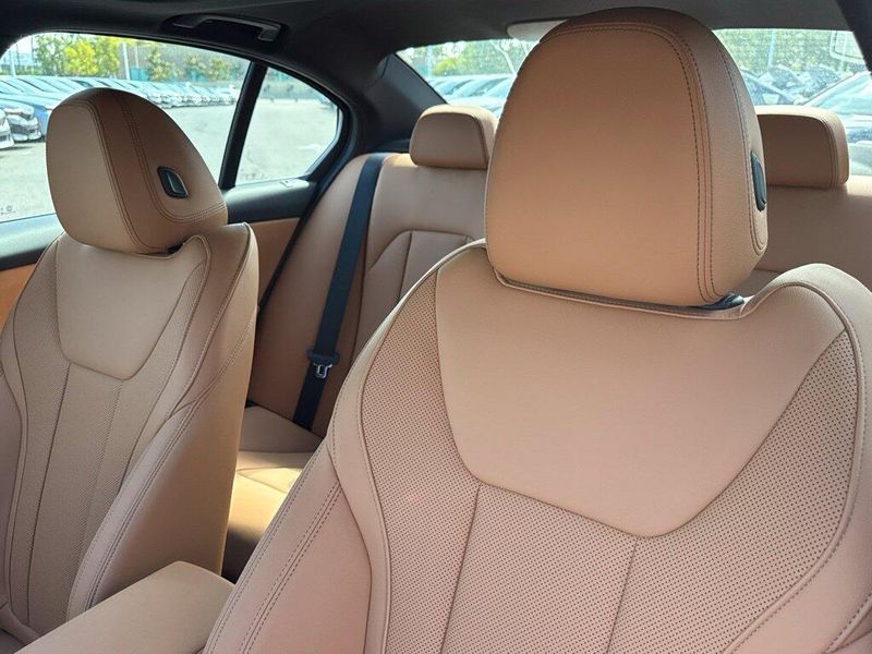 New 2026 BMW 3 Series 330iImage 19
