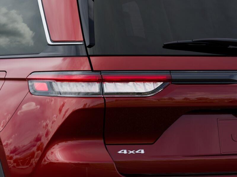 New 2025 Jeep Grand Cherokee Laredo X 4x4Image 21