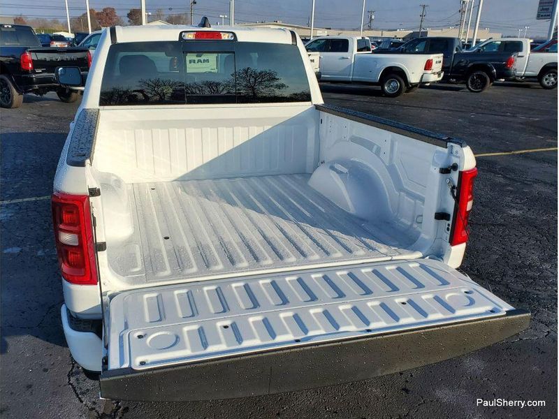 New 2026 RAM 1500 Big Horn Crew Cab 4x4 5'7' Box