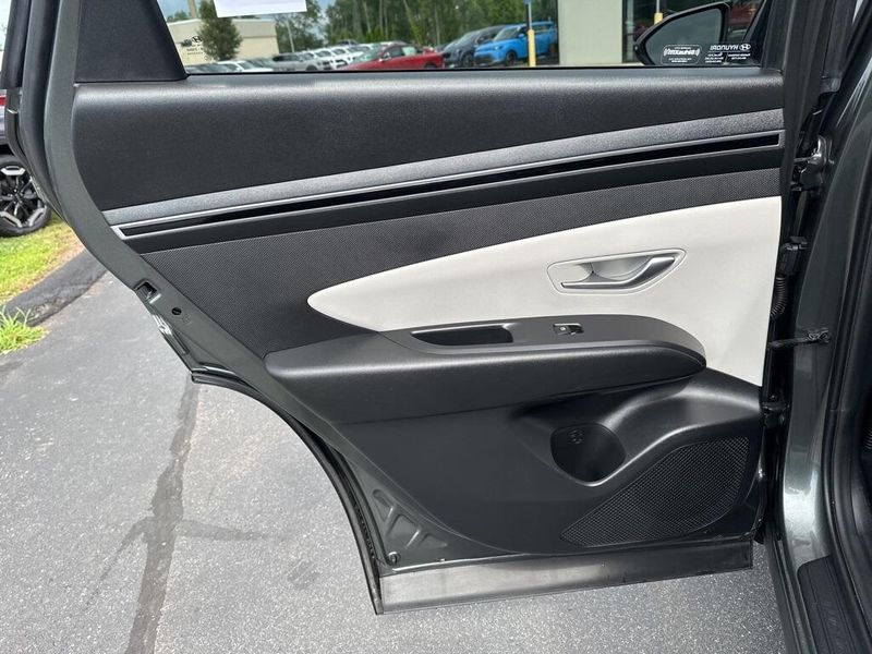 Used 2023 Hyundai Tucson SELImage 21