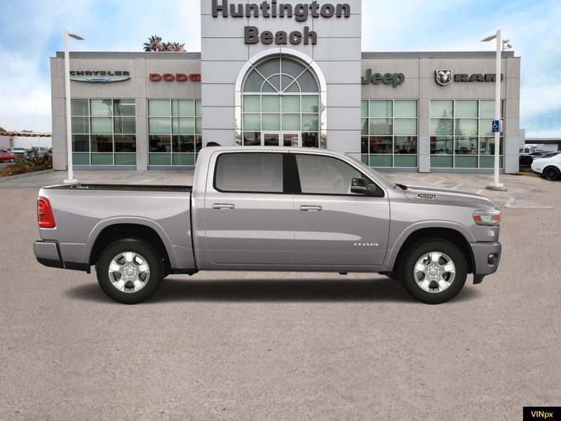 2025 RAM 1500 Big Horn Crew Cab 4x4Image 6
