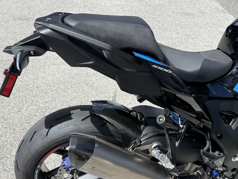 2026 BMW M 1000 XR