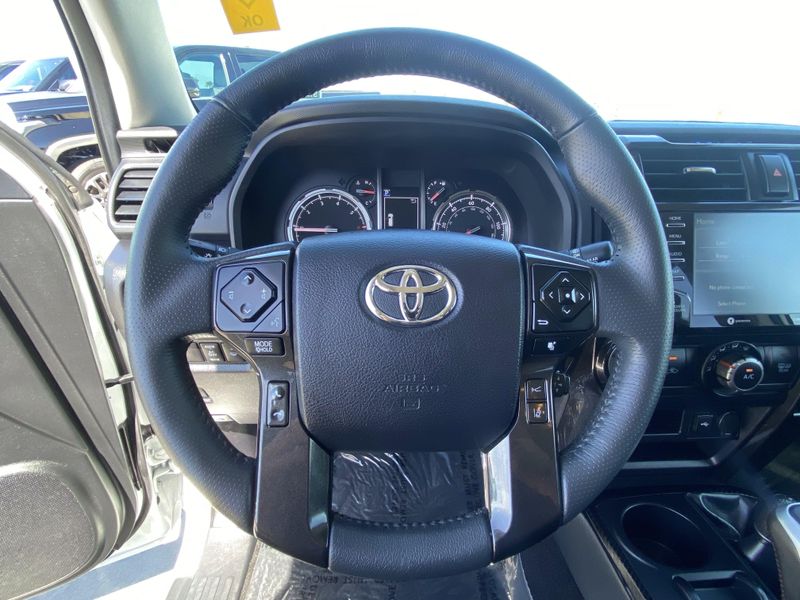 2024 Toyota 4Runner TRD Off-RoadImage 27