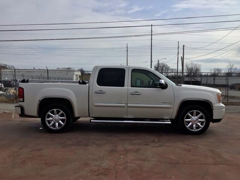 2011 GMC Sierra 1500 DenaliImage 6