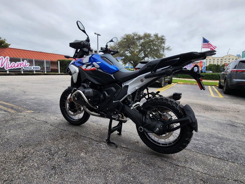 2026 BMW R 1300 GSImage 6