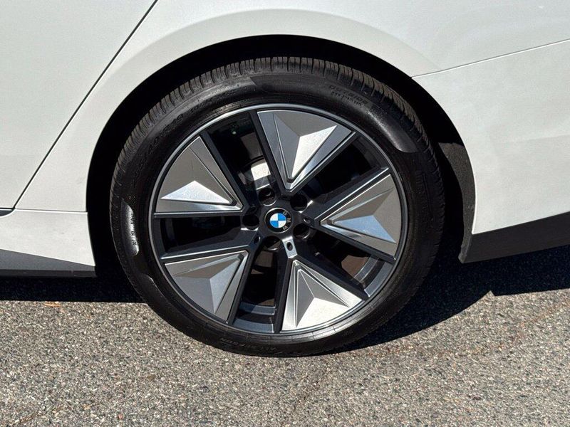 Used 2026 BMW i4 eDrive40Image 14