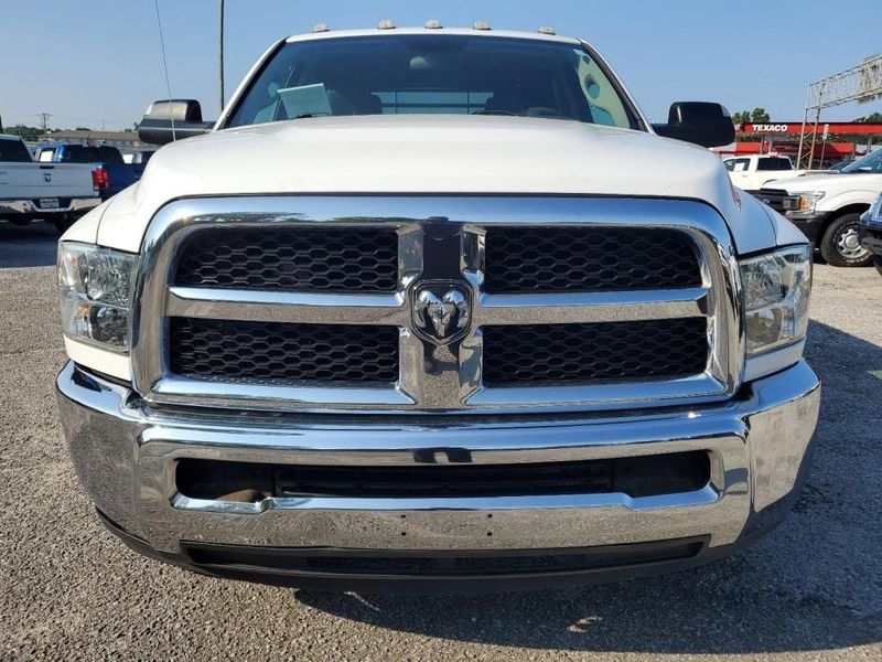 2018 RAM 3500 Chassis Tradesman in a Bright White Clear Coat exterior color and Diesel Gray/Blackinterior. Johnson Dodge 601-693-6343 pixelmotiondemo.com 
