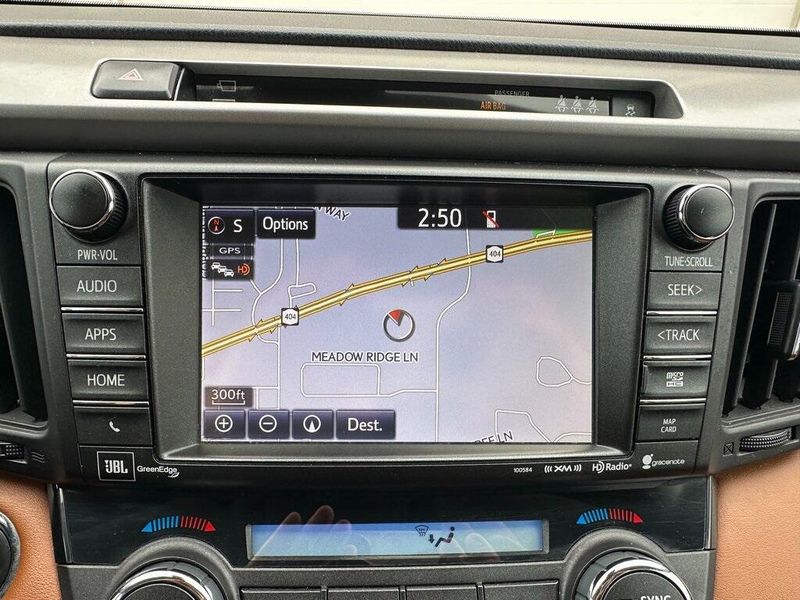 2018 Toyota RAV4 LimitedImage 4