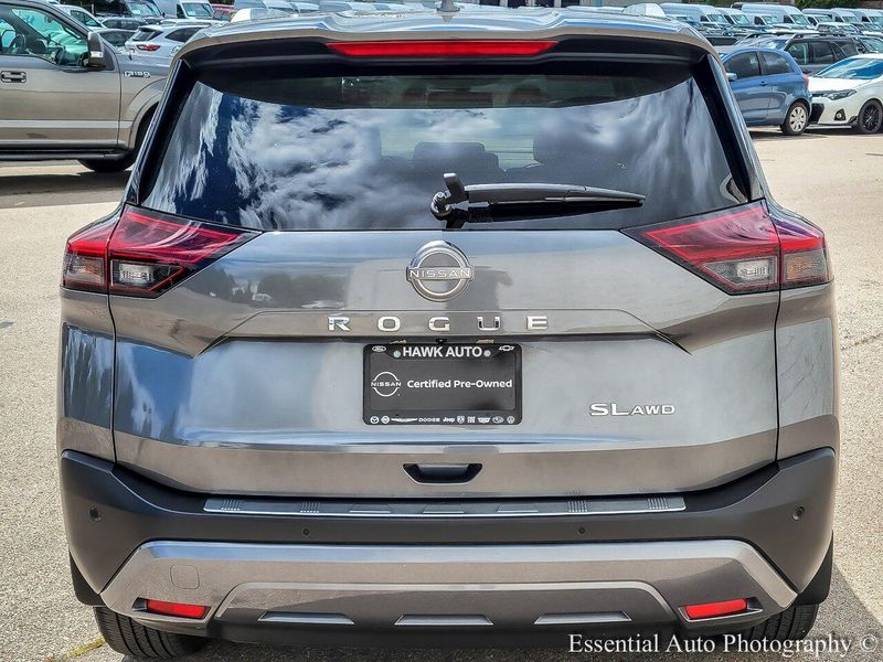 2022 Nissan Rogue SL photo 5